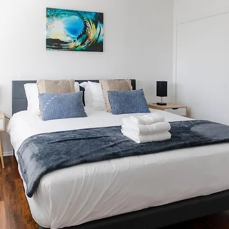 2Bd/2Ba Apartment In Dt Alhambra